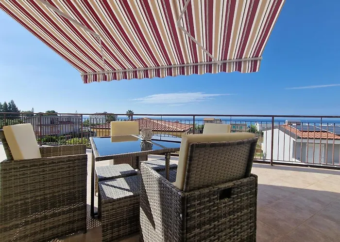 La Terrazza Di Elisa * Marina di San Lorenzo